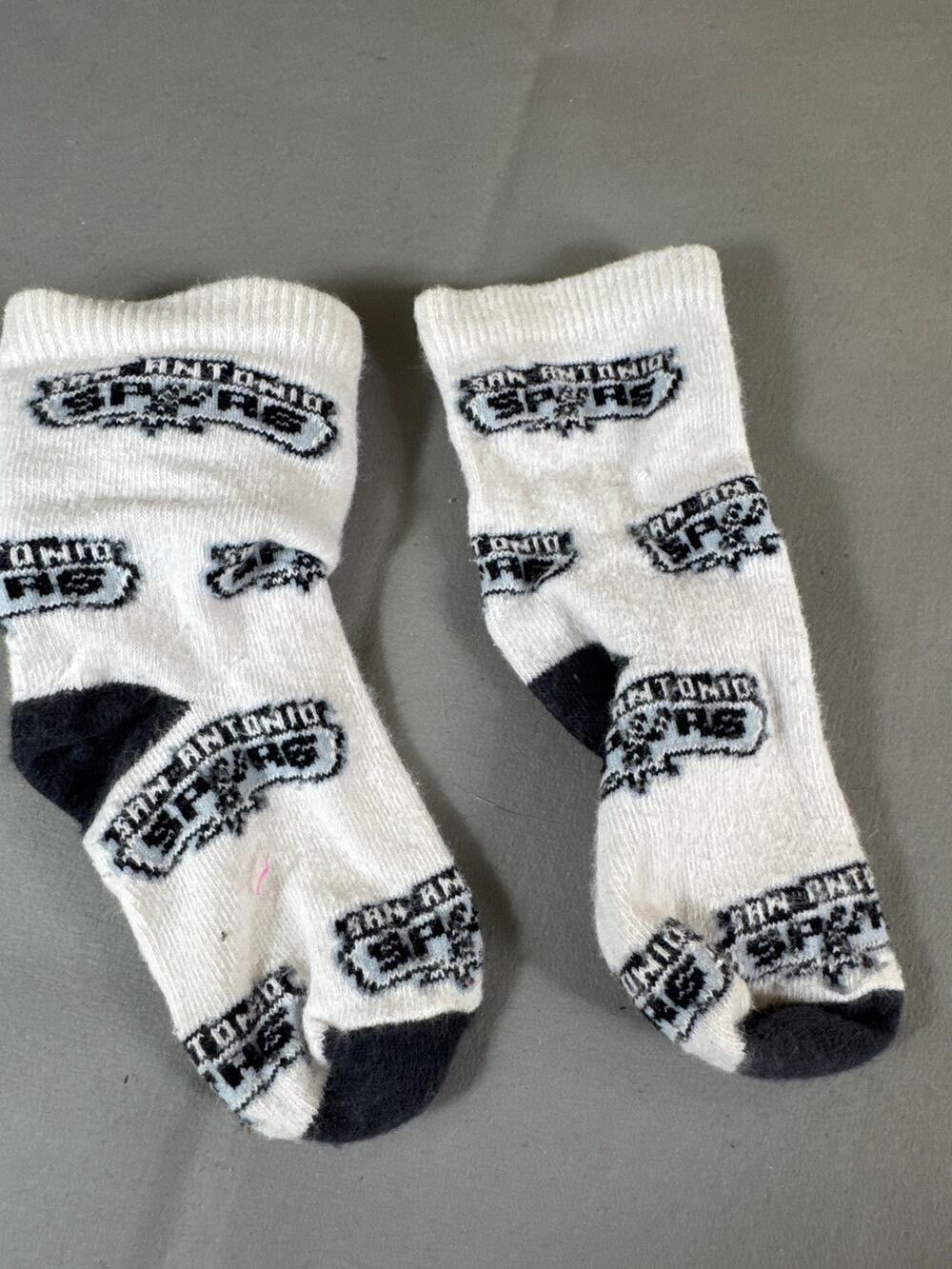 San Antonio Spurs infant socks GUC